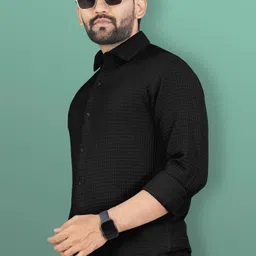 vebnor Men Regular Fit Self Design Spread Collar Casual Shirt image 5