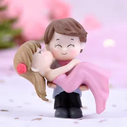 chocozone Couple Hug Resin Showpiece Couple image 4