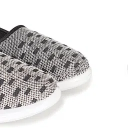 hiyaga Casuals For Women image 1