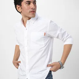 urbano fashion Men Regular Fit Solid Spread Collar Casual Shirt image 3