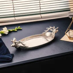 trovea's Elegant Deer Design Serving Tray Nature-Inspired Elegance image 1