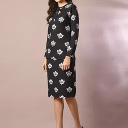 HERE&NOW Leaf Printed Straight Midi Skirts image 3