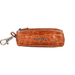 Sassora Textured Leather Travel Pouch image 2