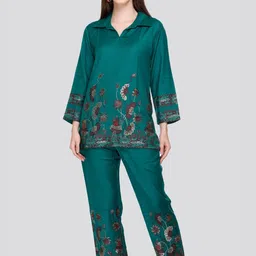 HOUSE OF KIRNA'S WITH LOGO OF HOK Floral Woven Design Acrylic Tunic & Trouser Co-Ords-picture-13