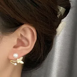 FIMBUL Butterfly Wings Contemporary Studs Earrings image 5