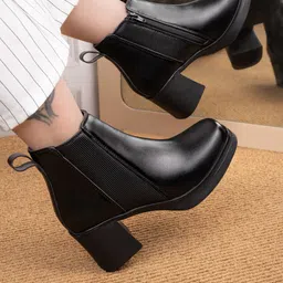 roadster Women Brown Square toe & Block heel Chelsea Boots Boots For Women image 3