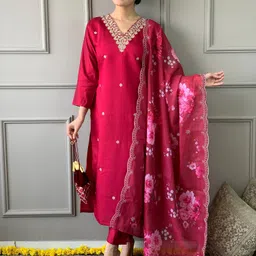 piludi Women Chanderi Kurti Pant Attached Dupatta Set image 3