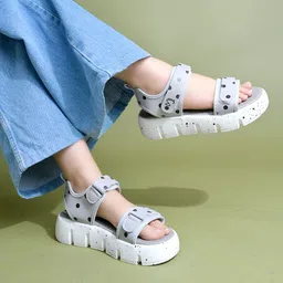 shoetopia Women Sports Sandal image 5