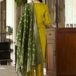 trijal fab Women Cotton Blend Kurta Pant Dupatta Set image 2