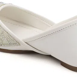 retro walk Bellies For Women image 5