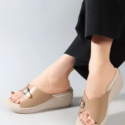 retro walk Women Heels Sandal image 2