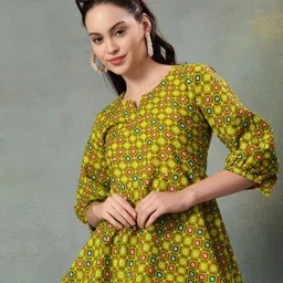 seven flower Casual Regular Sleeves Printed Women Light Green Top image 4