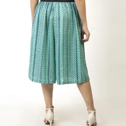maiyacollection Women Multicolor Capri image 2