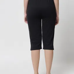 fit n fame Women Multicolor Capri image 2