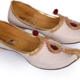 thirsty crow Mojaris For Men-picture-12