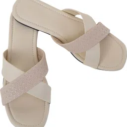 soleura Women Flats Sandal image 5