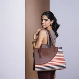 zouk Women Multicolor Tote-picture-19