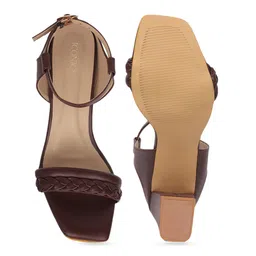 ICONICS Maroon Textured Block Pumps image 5