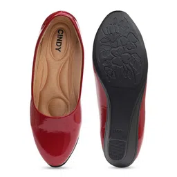 Cindy Wedge Heeled Pumps image 2