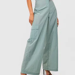 Boohoo Women Petite Wide Leg Cargos-image-17