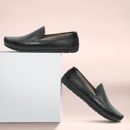 teakwood leathers Men Black Solid Genuine Leather Formal Loafers Loafers For Men-picture-28