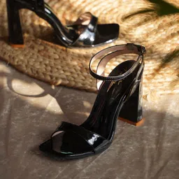 jm looks Women Heels Sandal image 4