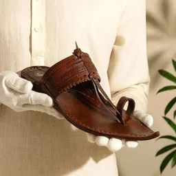 kolhapuri Men Sandal image 3