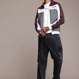 roadster Men Colorblock Bomber Jacket image 4