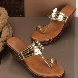 triksy Women Wedges Sandal image 4