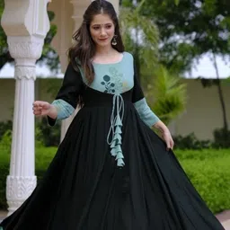 seakart Women Printed Viscose Rayon Gown Kurta image 2