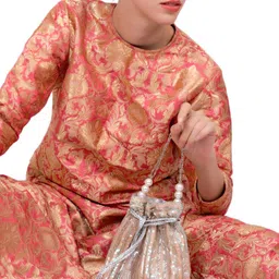 odette Women White Potli image 4