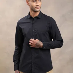 turtle Men Slim Fit Solid Casual Shirt image 3