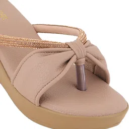 luxyfeel Women Wedges Sandal image 2