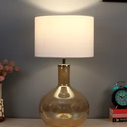White Iron & Cloth Shade Tablel Lamp With Gold Base By Sapphire image 3