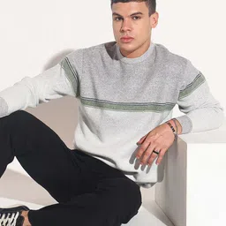 Men Colorblock Round Neck Grey Sweater-image-0