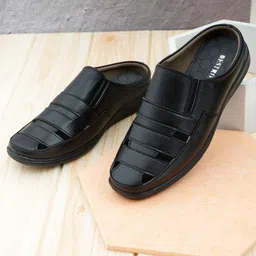 restroad Men Flats Sandal image 3