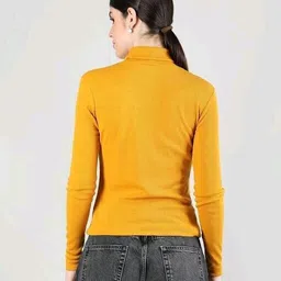 CESARZ Women Top Thermal image 2