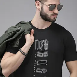 Roadster Men Black Typography Printed Pure Cotton T-shirt-picture-11