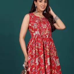 Varanga Women Floral Printed Regular Thread Work Pure Cotton Kurta with Sharara-image-62