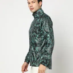 yousta Men All-Over Print Relaxed Fit Windcheater Jacket image 2