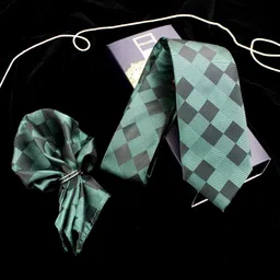 PELUCHE Men Checked Accessory Gift Set-image-22