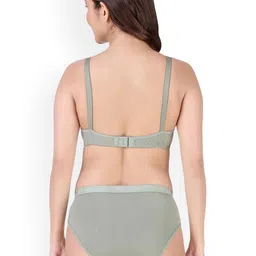 In-Curve Breathable Cotton Non-Padded Bra With Basic Briefs image 3