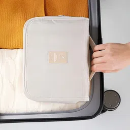 koccido Women White Cosmetic Bag image 3