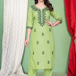 Women Cotton Rayon Kurti Pant Set-image-3