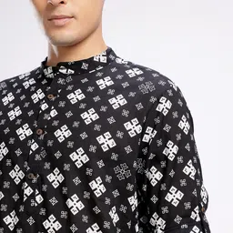 anouk rustic Men Floral Print Pure Cotton Straight Kurta image 4