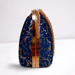 zuhur Party Blue Clutch image 3