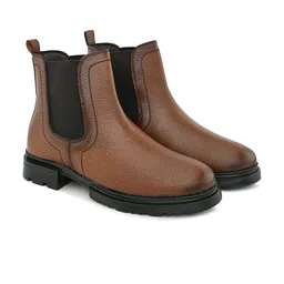 FRANKROMELLO Men Textured Lightweight Mid-Top Chelsea Boots image 5