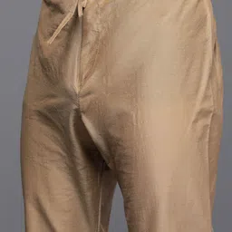 Manyavar Men Green Solid Kurta with Churidar image 3