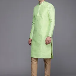 Manyavar Men Green Solid Kurta with Churidar image 5