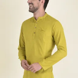 DEYANN Men Lime Green Solid Kurta image 2